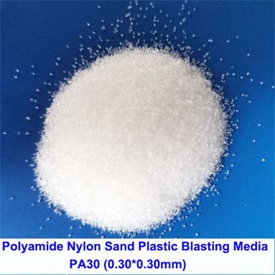 Polyamide trắng đỏ PA30 Nylon cát nhựa phương tiện thổi PA30 PA40 PA20 Phá hủy