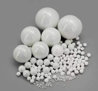 95 Yttrium ổn định Zirconia Beads 1.6-1.8mm Grinding Media For Paint,Ink