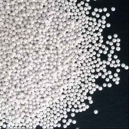 Sắc tố zirconium Silicate Hạt phay Phương tiện 1.6 - 1.8 mm Kích thước mài mòn thấp