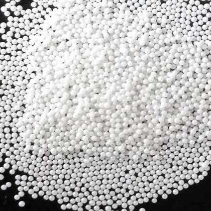 Độ cứng cao 95 Hạt Zirconia Zirconia 1,4 - 1,6 mm Hạt mài Zirconia để phân tán