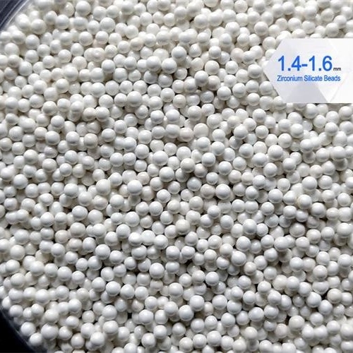 Kích thước 1,4-1,6mm Trắng 65 Hạt silicat zirconium Mật độ lớn 4 g / cm3 cho Sơn / Lớp phủ